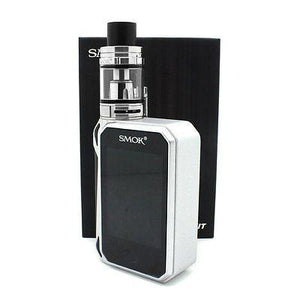 Smoktech G-Priv 220W outside the package